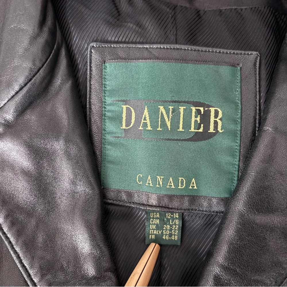 Danier Black Leather Button-Front Coat - Picture 11 of 16